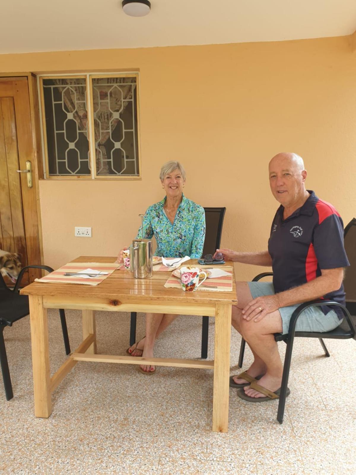 Alison & Dave'S Guesthouse Entebbe Exterior foto